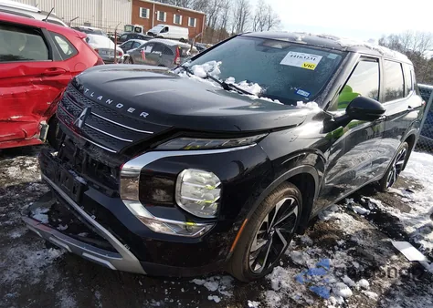 2022 Mitsubishi Outlander Black Edition 2Wd/Se 2.5 2Wd/Se Launch Edition 2Wd из США, поврежденный, VIN JA4J3UA80NZ066388